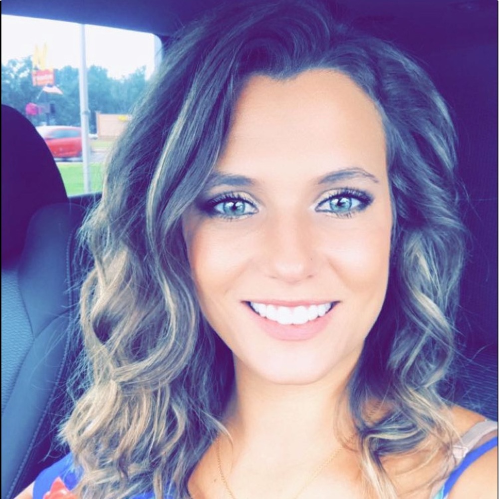 Meet your Posher, Aimee